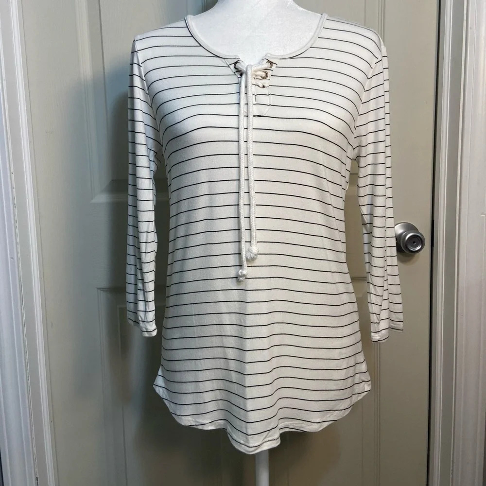 Olive & Oak long sleeve striped 3/4 sleeve shirt